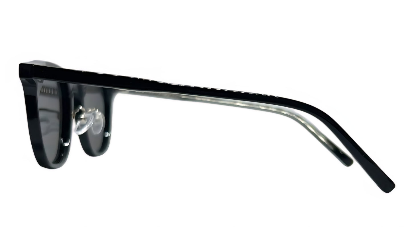 EK-1819 – Lentes de Sol Clásicos de Policarbonato con Mica Oscura y Detalles Metálicos